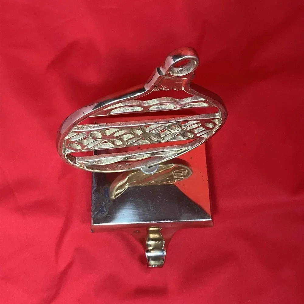 Vtg Restoration Hardware Brass Stocking Hanger / Ball Ornament Christmas India - Picture 11 of 13